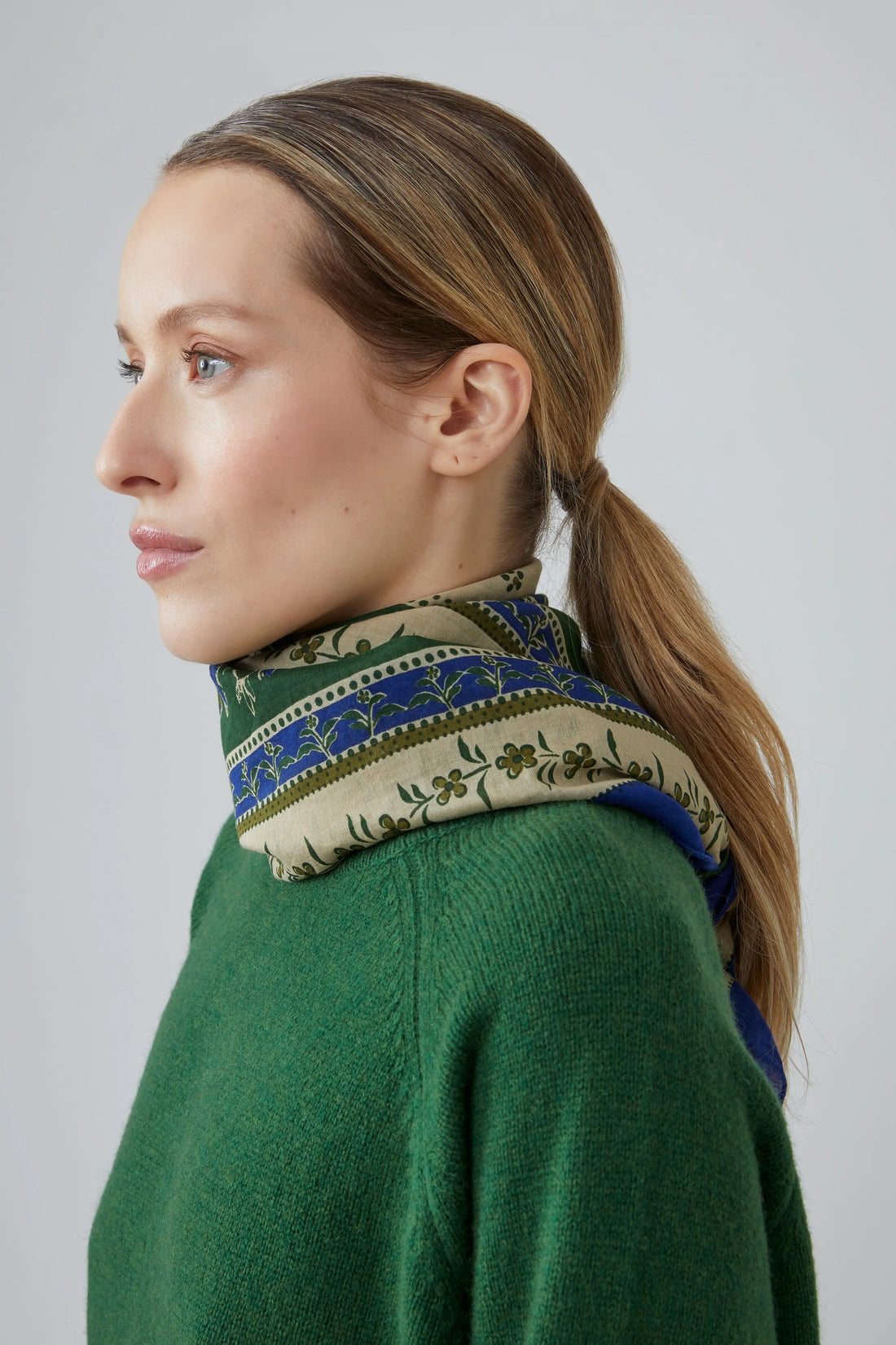 Foulard en Coton Roseraie N°796 British Green