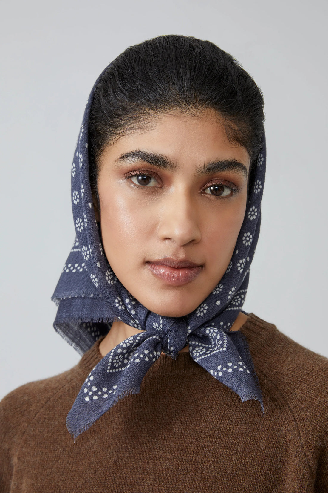 Foulard en Laine Olaf N°676 Slate Grey