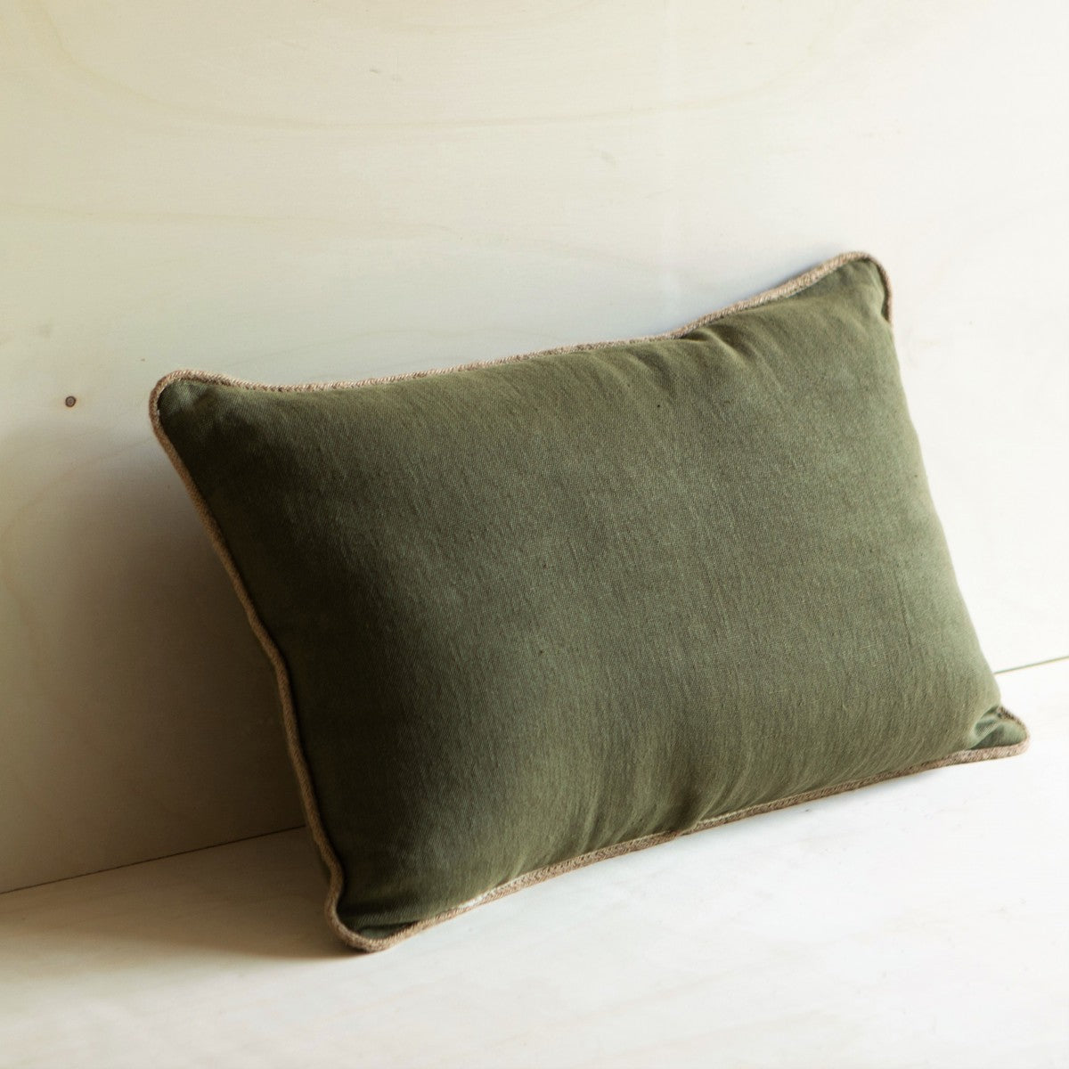 Housse de Coussin Salvador en Lin Kaki 40 x 65