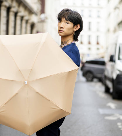 Mini parapluie anatole beige camille solide léger et ultra compact 