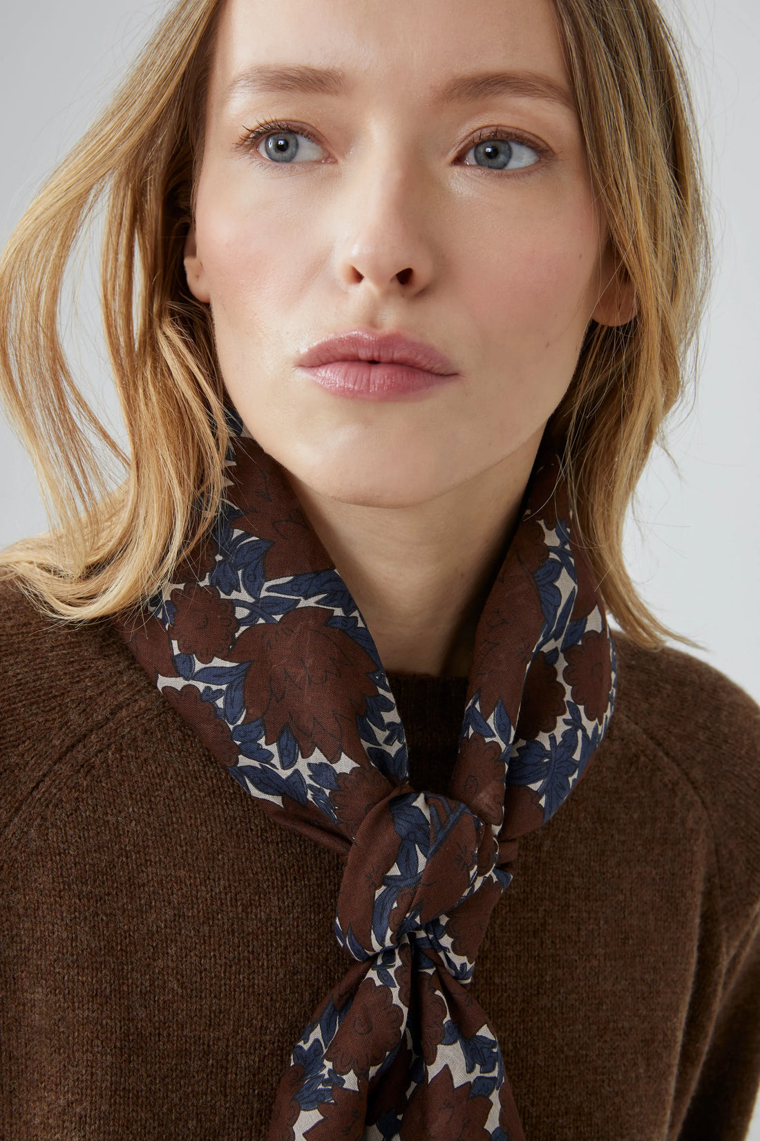 Foulard en Coton Amber N°680 Coffee