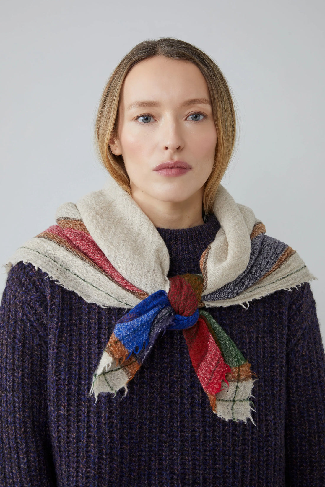 Foulard en Laine et Cachemire Maddy N°687 British Green