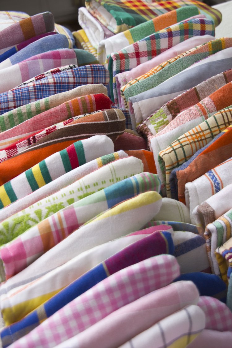 DECOHO - Kit de Cuisine - Gant de Cuisson + Manique Humoristiques personnalisés | Modèle Ca Sent Le brûlé DECOHO - Kit de Cuisine - Gant de Cuisson + Manique Humoristiques personnalisés | Modèle Ca Sent Le brûlé