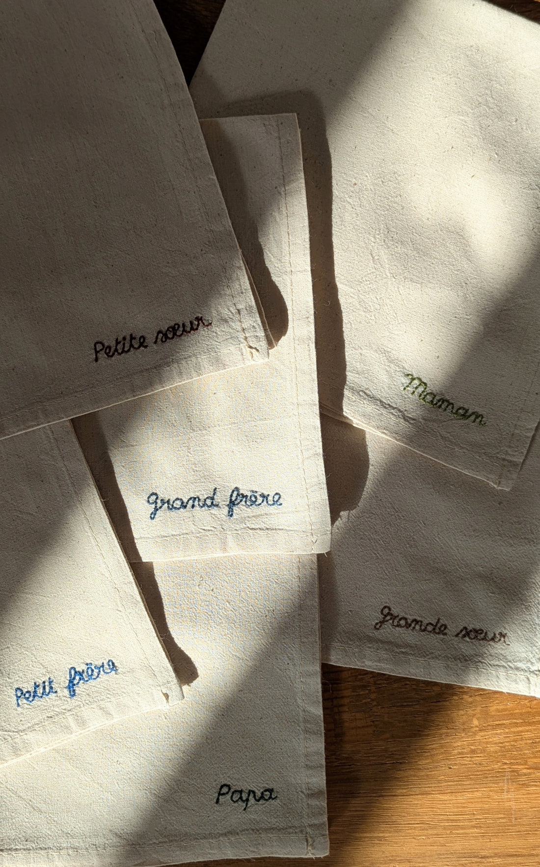 Serviette de Table - Brodée à la Main - Famille