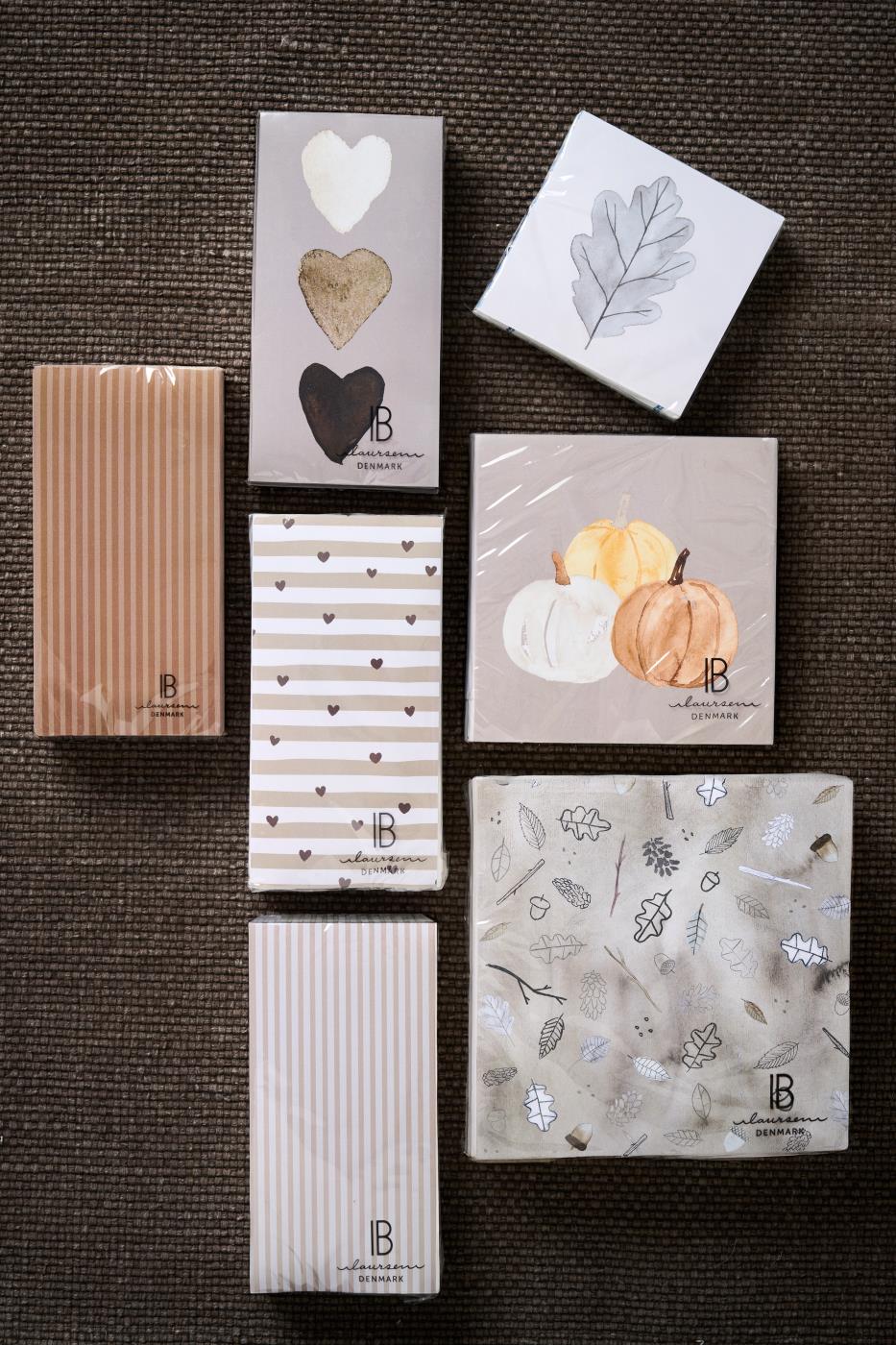 Serviette de Table Papier - Cœurs bruns et rayures naturelles