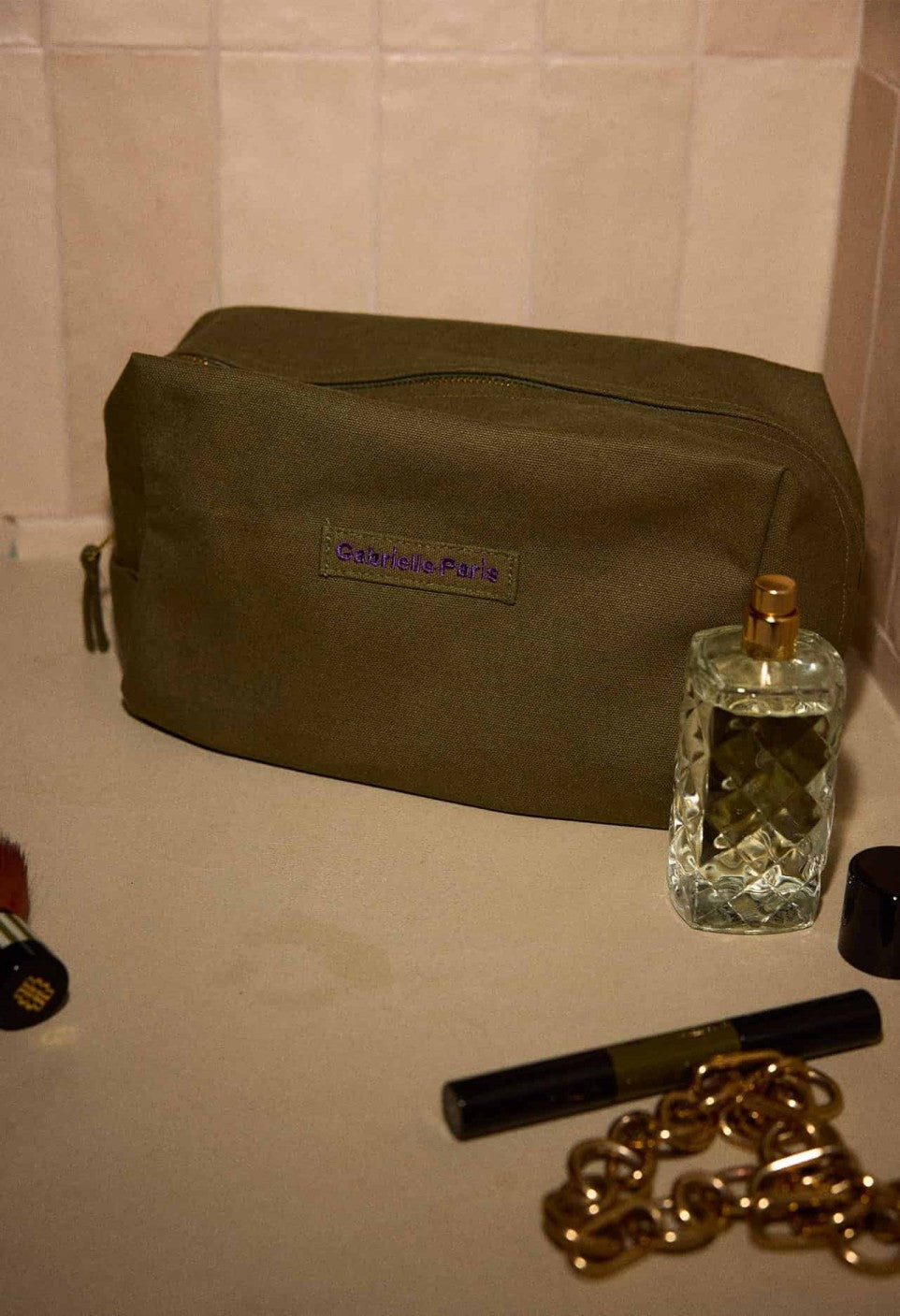 Trousse de Toilette en Coton Kaki Brodé